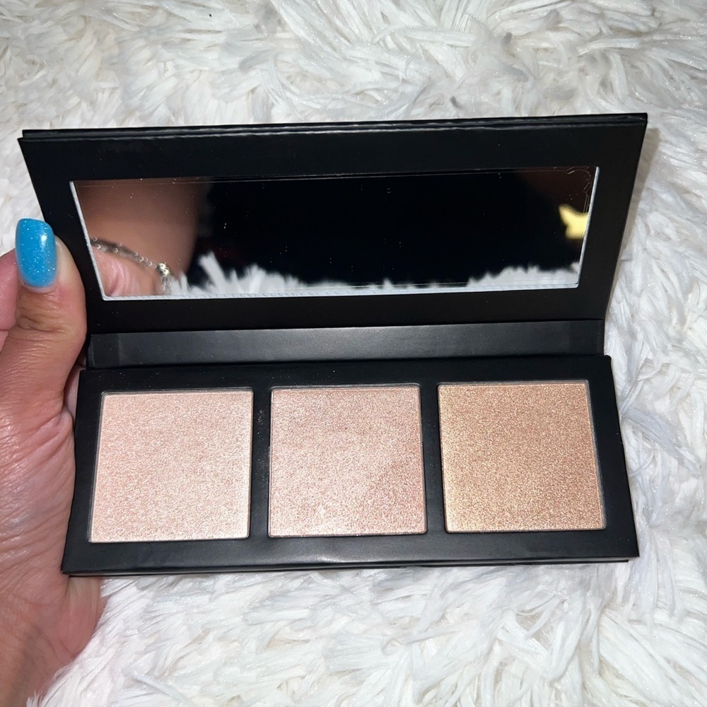Mac Hyper Real glow flash + awe NIB